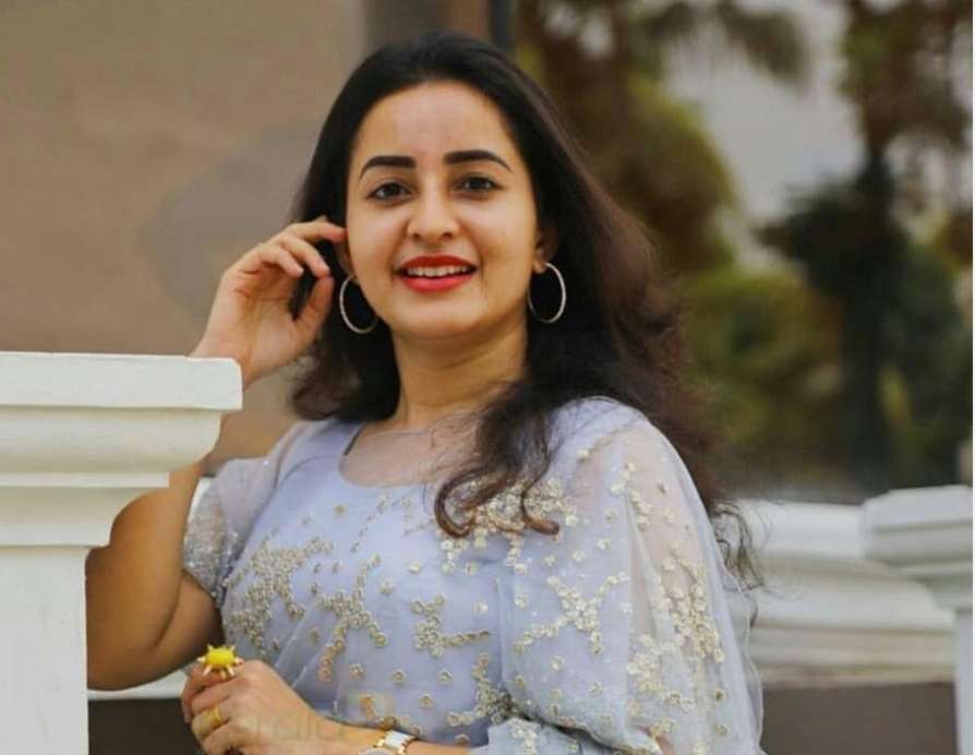 Bhama (Actress) Wiki, Age, Husband, Height, Biography, Family, Facts
