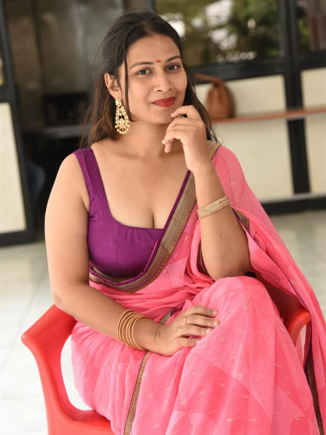 Actress-Inaya-Sultana-Saree-Photos-270de9e